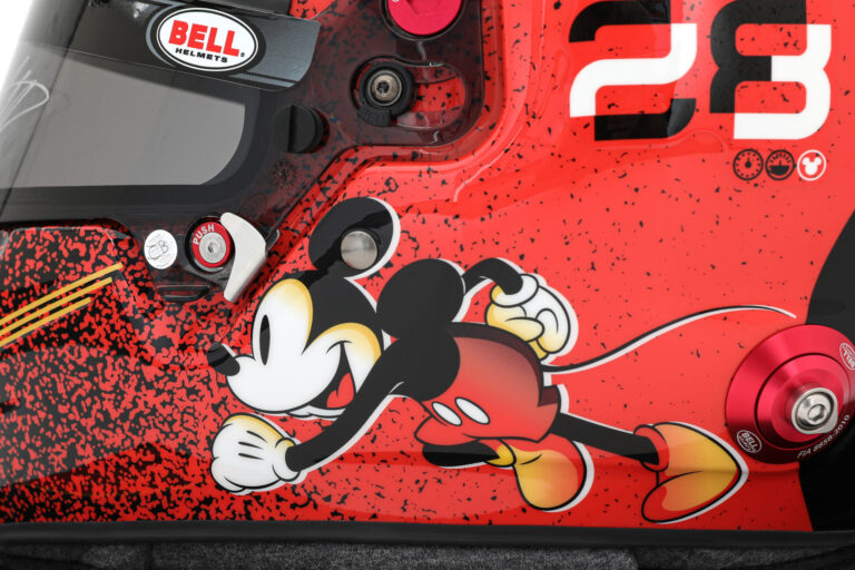 Casco Bell Racing per Make-A-Wish