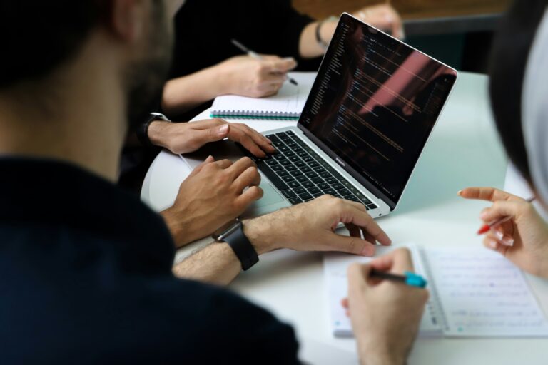 Social, influencer e live commerce: a che punto siamo? L'evento al Palazzo della Borsa di Genova