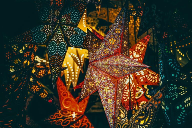 Foto: Couleur / Pixabay – Liguria, 460.000 euro ai Comuni per il Natale con l'avviso Natale in Liguria 2026